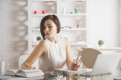 Als je netjes en georganiseerd bent, begin dan een nieuwe carrière als professionele home organizer met onze tips!